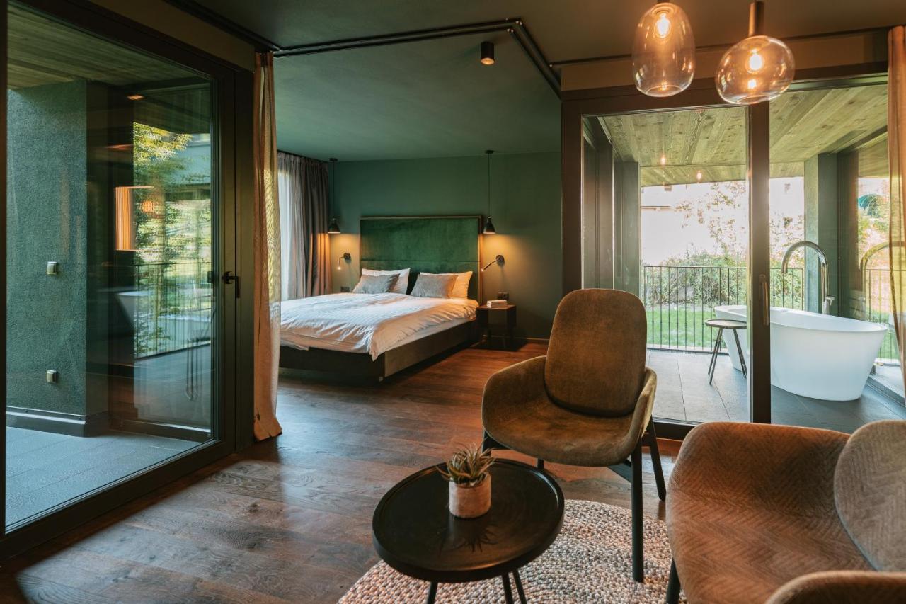 Floris Green Suites By Parc Hotel Florian Сиуси Екстериор снимка