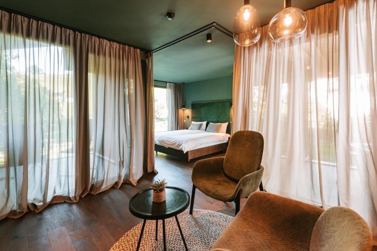 Floris Green Suites By Parc Hotel Florian Сиуси Екстериор снимка